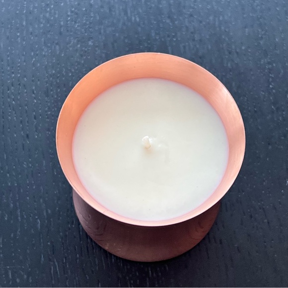 Tom Dixon London Medium Candle - Rose Gold - Picture 6 of 6